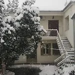 Traditional Antique Deco House *