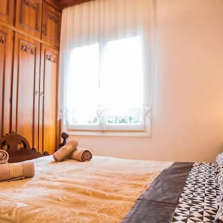 Traditional Antique Deco House *