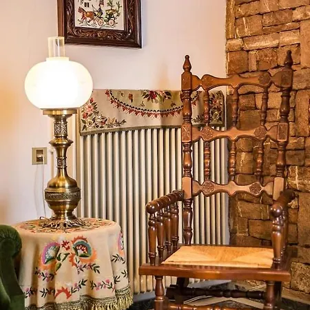 Traditional Antique Deco House 卡兰巴卡
