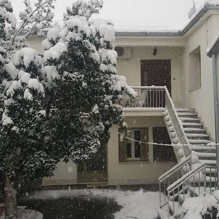 Traditional Antique Deco House *