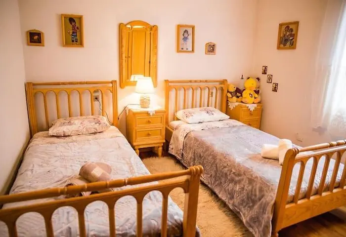 Traditional Antique Deco House Daire Kalampáka