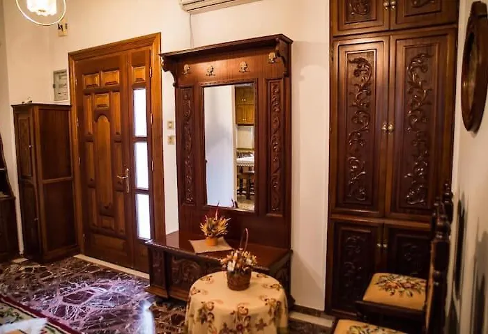 Traditional Antique Deco House Kalampáka