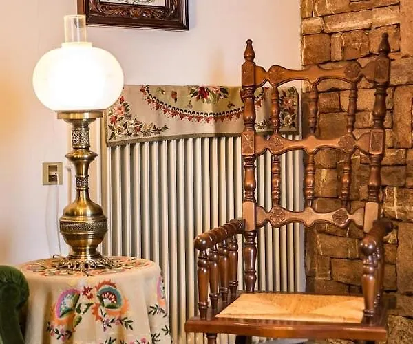 Traditional Antique Deco House Kalampáka