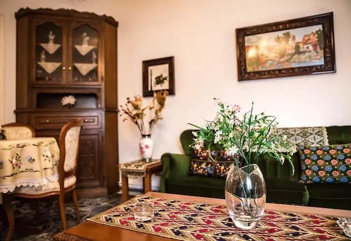 Daire Traditional Antique Deco House Kalampáka